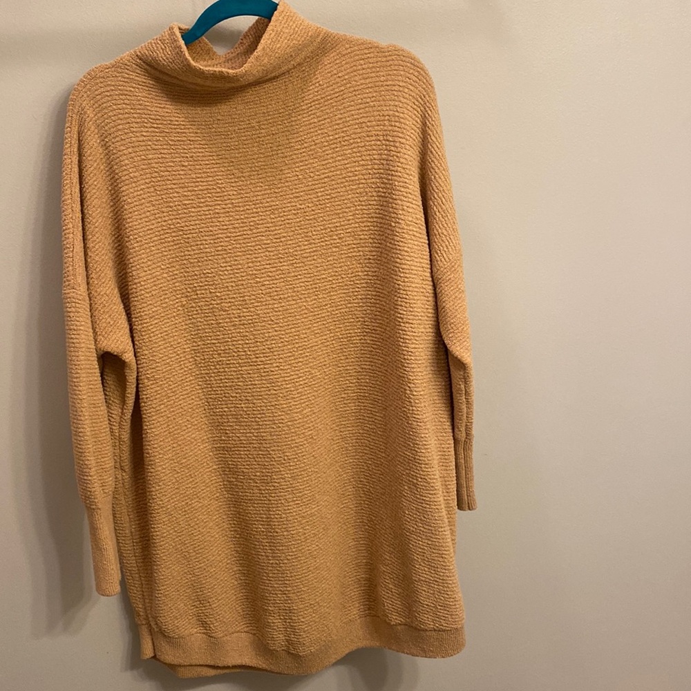 Buddy love Mara sweater tunic dress size L. Worn twice. Camel / tan color